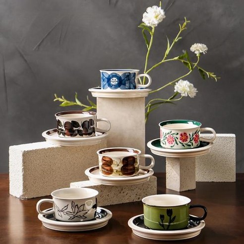 시간을 초월하는 레트로 감성, Haengbuk 아라비아핀란드 찻잔 세트