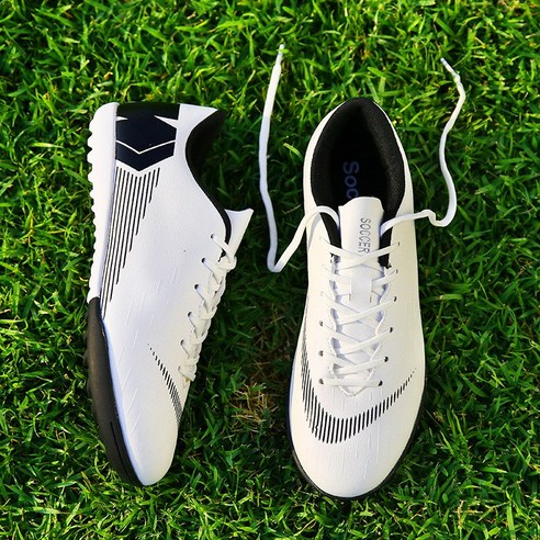 가벼운 발걸음으로 필드를 누비다