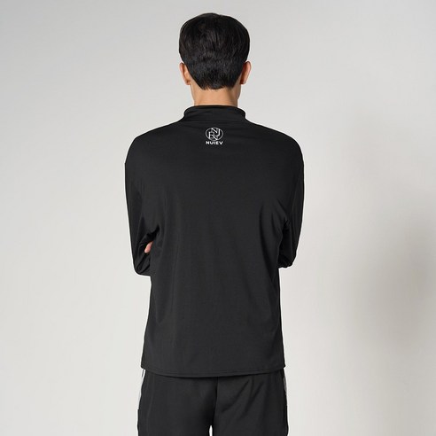 남성을 위한 편안하고 다목적인 누이브 오버핏 래쉬가드