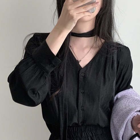 쪼예 봄 무드 브이넥 셔링 블라우스 타이 세트