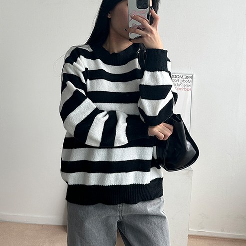 데일로엔 여성 깔끔 스트라이프 긴팔 니트