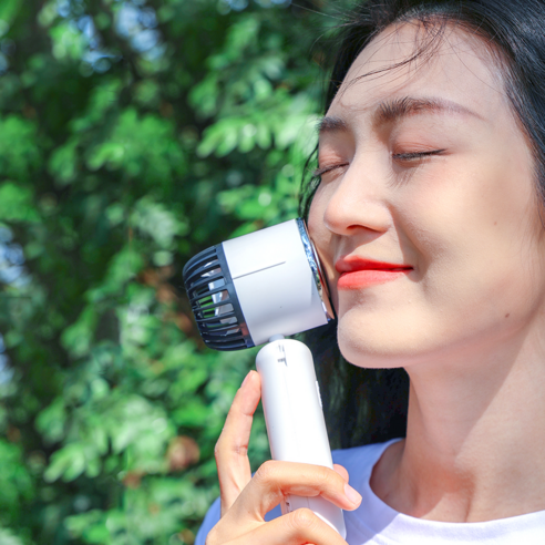 여름 더위에 대항하는 필수품: 날개 없는 에어컨모드 선풍기