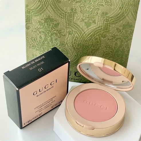 당신의 뺨에 피어나는 우아한 장미빛 생기, 구찌 블러쉬 드 보떼 실키 로즈