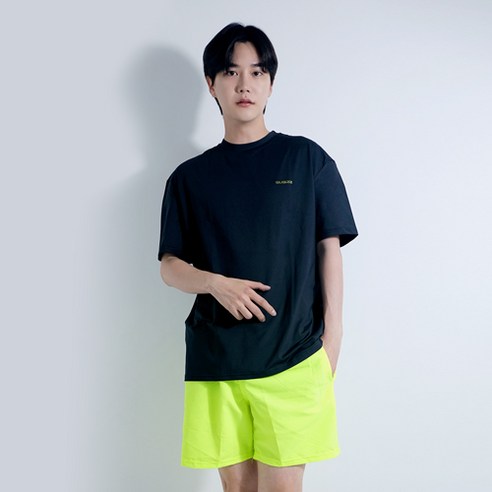 서브22 루즈핏 비치웨어 반팔 상하의 래쉬가드 세트