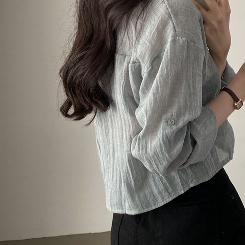 합리적인 가격에 사계절 활용도 높은 시스루 하객룩 블라우스 셔츠