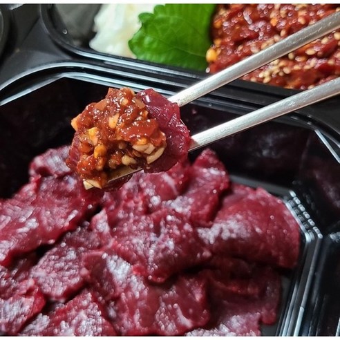 뭉티기의 깊이를 더하는 마법, 특별한 육사시미 소스