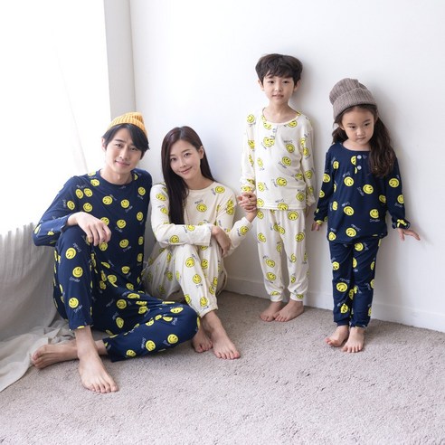 가족간의 단란한 순간을 위한 부드럽고 세련된 별별모아 주니어 아동 피치기모 잠옷