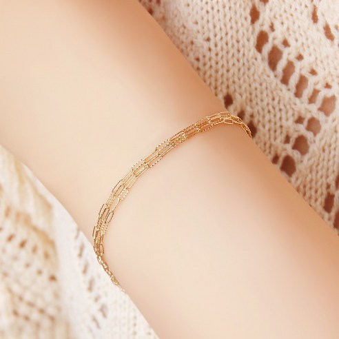 고급스러운 데일리 패션 아이템