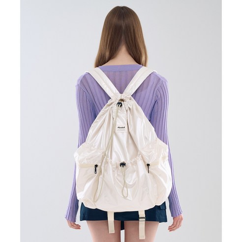 세련된 스타일과 기능을 갖춘 완벽한 백팩