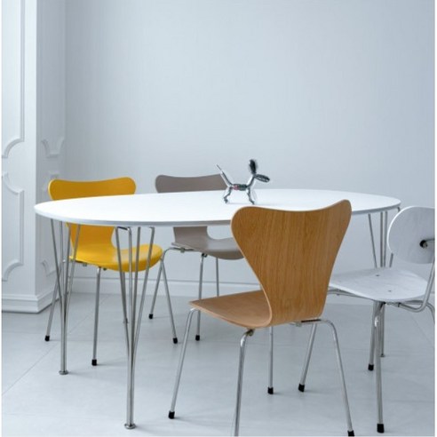 일상에 가치를 더하는 프리츠한센 식탁