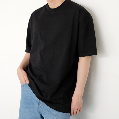 편안하고 스타일리시한 남성용 오버핏 티셔츠