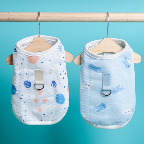 여름의 뜨거움을 이겨내는 강아지 쿨조끼