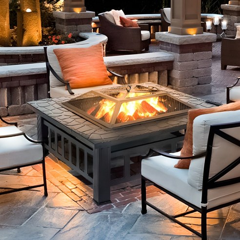 당신의 야외 공간을 밝히는 시나몬샵 스파크스크린 메탈 테이블 화로