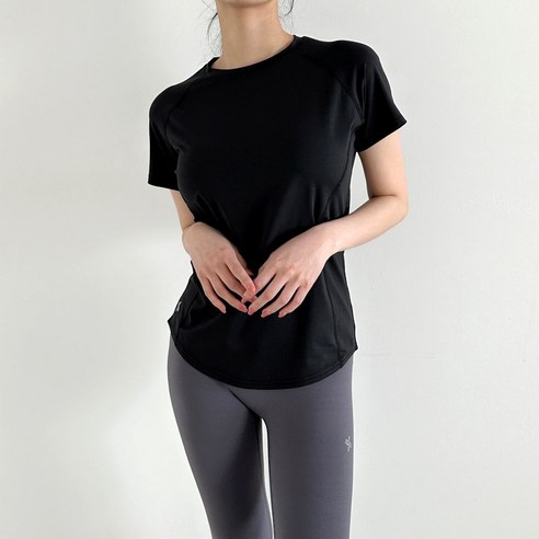 땀 걱정 없이 쾌적하게! 깃털처럼 가벼운 젝시믹스 아이스페더 숏슬리브