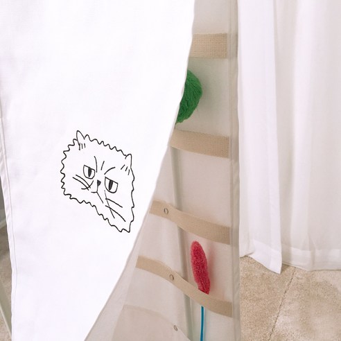 고양이 낚시대를 깔끔하게 정리하는 완벽한 솔루션