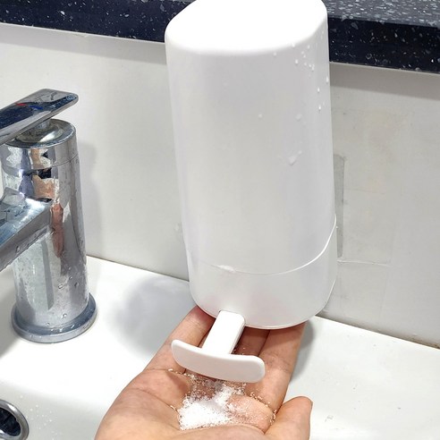 욕실을 예술로 승화시키는 마법, 리빈샵 비누 그라인더 거치대 디스펜서