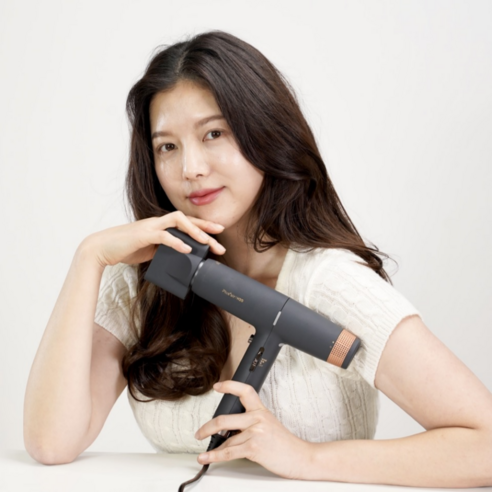 플러스에어 H20 에어컬 헤어 드라이기를 79,800원에 할인된 가격으로 구매하세요.