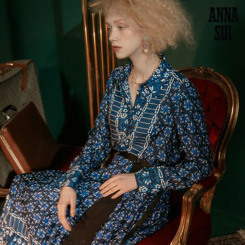 런칭가199000원 안나수이 ANNA SUI 판타지아 실크블랜딩셔츠+플리츠스커트 셋업 2종