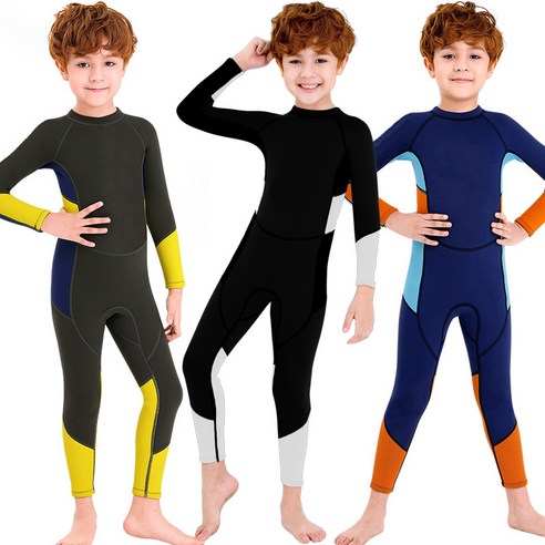 젊은 수영 선수를 위한 편안함과 보호