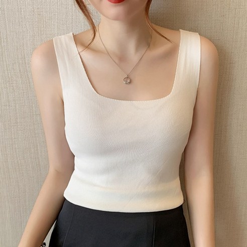 여름을 시원하게 빛내줄 베르슈어의 스퀘어넥 슬리브리스 나시티 1+1 세트로 여성미를 뽐내보세요!