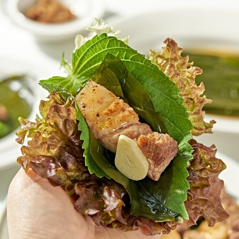 자연의 맛을 담은 울릉도 명이나물 장아찌