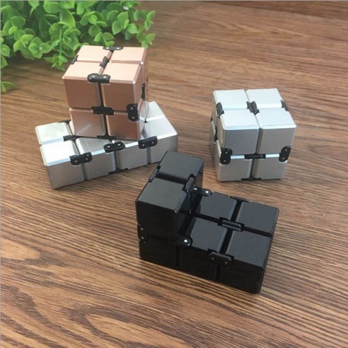 인피니티큐브 INFINITY CUBE 무한큐브 메탈무게 110g