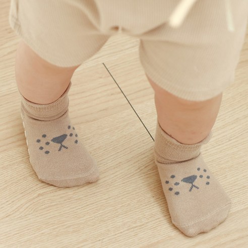 사랑스러운 아기의 첫걸음을 위한 안전하고 스타일리시한 선택, 마롤로뜨 아기 양말 세트