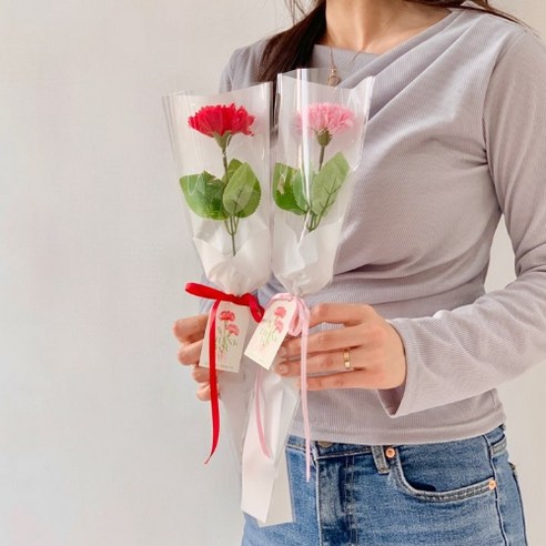 온기 담긴 비누 꽃 다발로 사랑과 존경심 표현