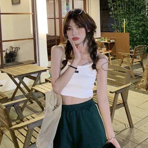 DFMEI 뜨거운 여자 흰색 작은 캐미솔 여성 속옷 봄 튜브 외부 착용 랩 가슴 인기있는 인터넷짧은 탑
