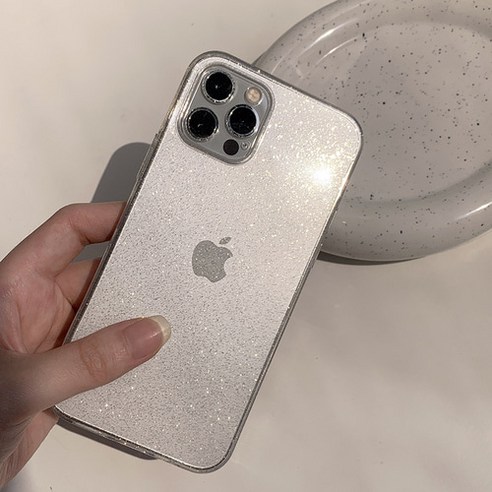 투명 반짝이 글리터로 눈길을 사로잡고 아이폰을 안전하게 보호하는 케이스