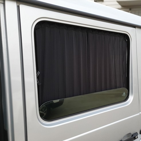 스타일카텐의 올뉴카니발 자동차 커튼 블라인드는 차박용 커튼 1세트로 다양한 특징과 장점을 가지고 있습니다.