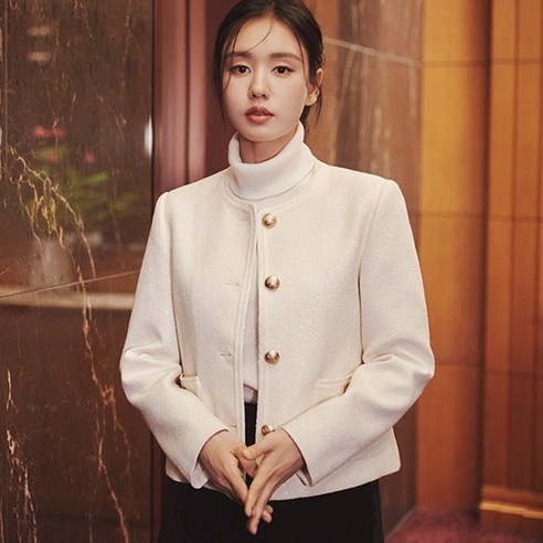 추천제품 반짝이는 트렌드: 셀럽샵 에디션의 2024FW 글리터 트위드 자켓
