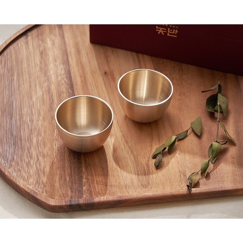 놋반 방짜유기 술잔 세트: 전통을 담은 품격 있는 술자리