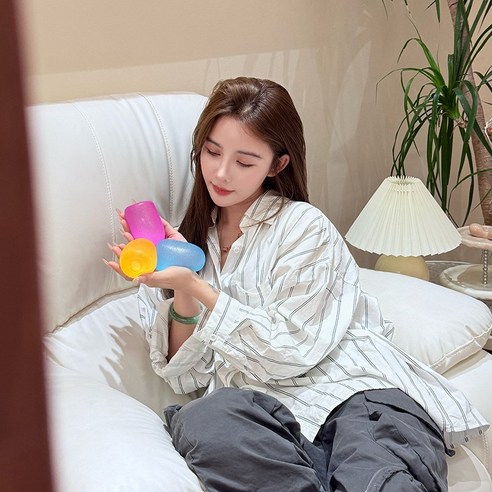 몽환적인 바이올렛 컬러, 소리 없이 스트레스 해소를 돕는 FONOW 스트레스볼 스퀴시볼