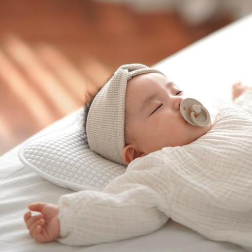 신생아를 위한 두상 태열을 위한 초냉력 아기베개 쿨리 베개 단품 
유아동침구