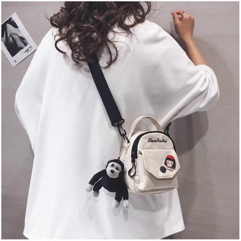 깜찍함과 실용성을 겸비한 데일리 미니백