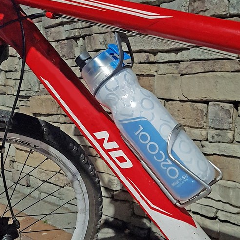 다양한 활동에 적합한 O2Cool 스포츠물통