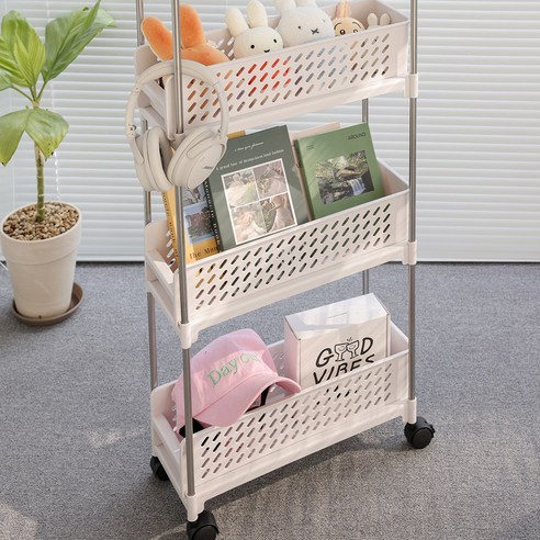 집안의 틈새를 활용해 정원을 개선하고 깔끔하게 유지하는 이동식 틈새 트롤리 선반