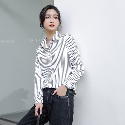 SU 스트라이프 긴팔 셔츠 여성 디자인 감각 틈새 봄 새로운 프랑스어 우아한 칙 탑 레트로 홍콩 스타일
