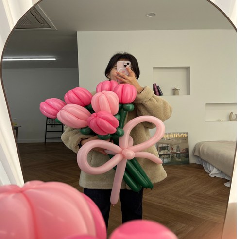10,000원에 판매되는 DIY 풍선꽃다발로 당신의 행사나 공간을 화려하게 장식하세요.