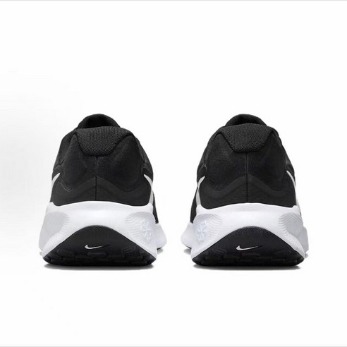 발볼 넓은 당신에게 자유를, 나이키 레볼루션 7 WIDE