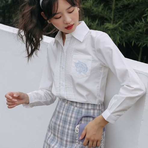 SU 화이트 인테리어 Jk 셔츠 여성 디자인 틈새 봄과 가을 의류 새로운 프랑스어 스타일 세련된 하이 엔드 셔츠