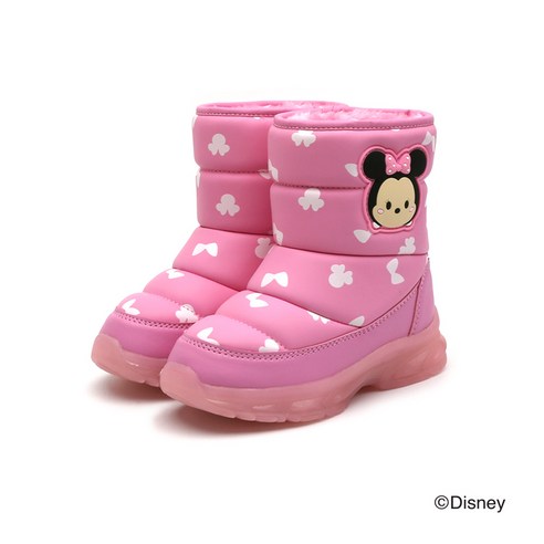 빛나는 매력으로 아이의 발걸음을 더욱 가볍게