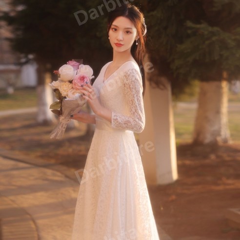 Darbitare 이브닝 셀프웨딩 2부드레스 연주복: 격조 높은 기품과 편안함의 조화