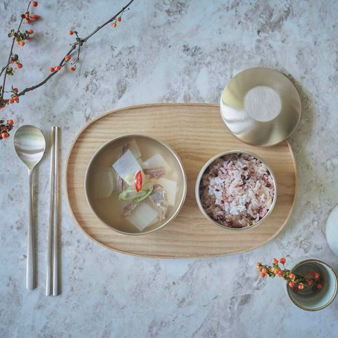 찬란한 빛, 건강한 식탁: 광명유기 방짜유기 단반상기 세트로 삶의 품격을 높이다.