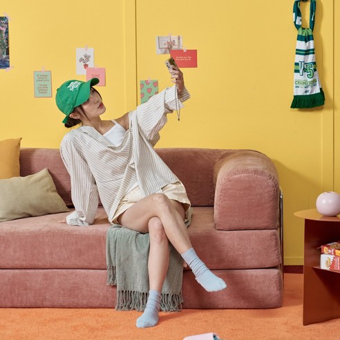 좁은 집도 포근하게! 공간 활용도 높은 어반스튜디오 베어 소파