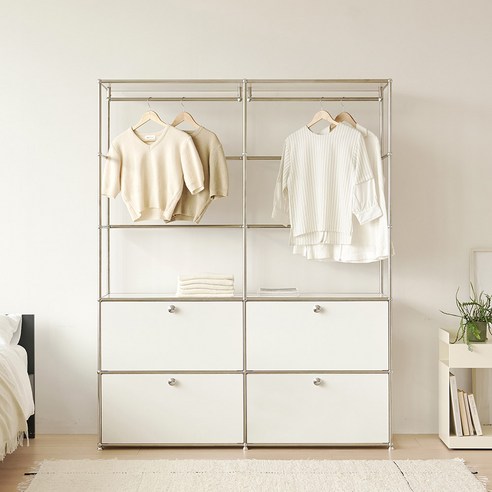 좁은 공간도 스타일리시하게! 포스트모던 옷장으로 완성하는 꿈의 드레스룸 모듈옷장