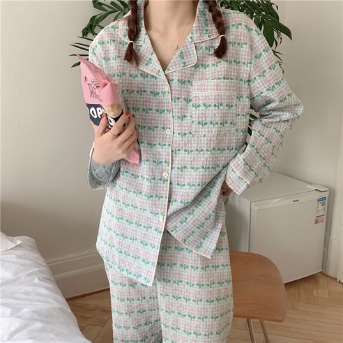 DFMEI 봄 플라워 잠옷 세트 여 긴팔 팬츠 체크인스 패션 홈웨어입니다.