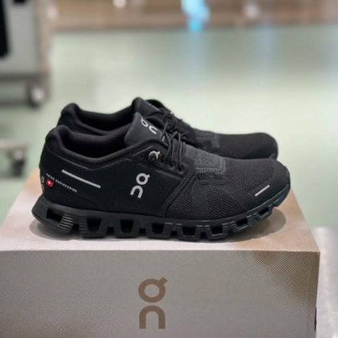 날씨 걱정 없이 즐기는 쾌적한 러닝, 온러닝 클라우드 5 워터프루프