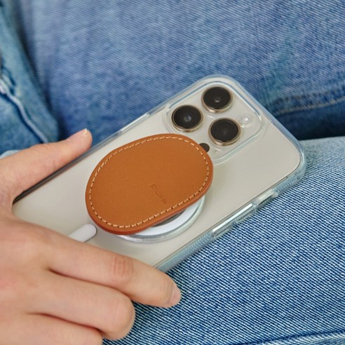 스마트폰을 더욱 스마트하게 만들어주는 필수 아이템